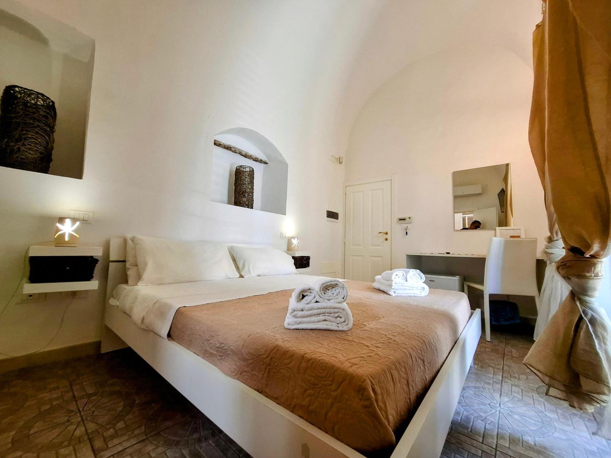 Palazzo Vaglio Bed & Breakfast Alliste Exterior photo